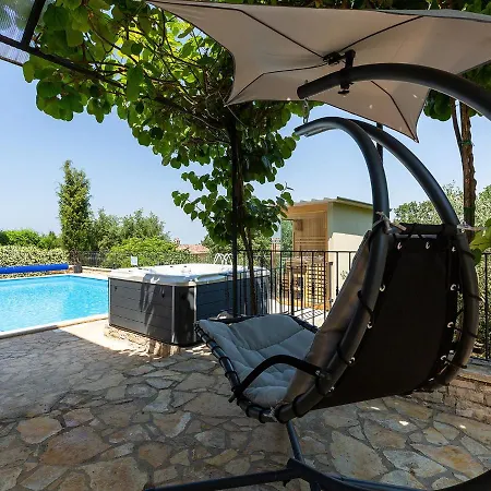 Stupenda Villa *